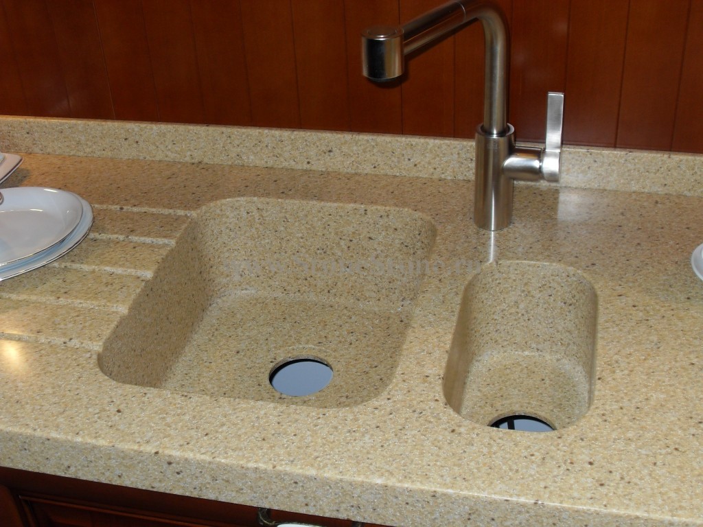 ����� �� �������������� ����� Corian Aurora